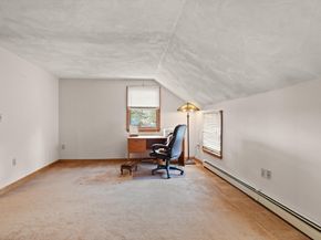 320 Pillings Pond Rd, Lynnfield MA 01940