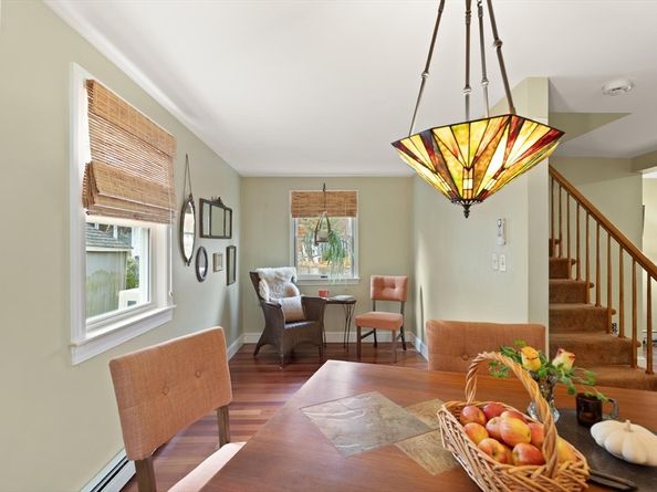 320 Pillings Pond Rd, Lynnfield MA 01940