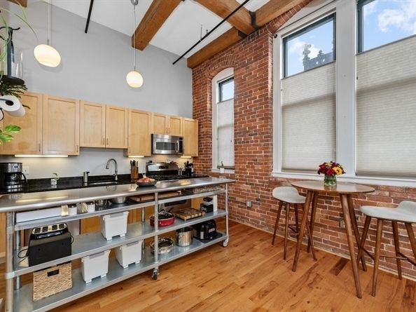 589 Essex St 102, Lynn MA 01901