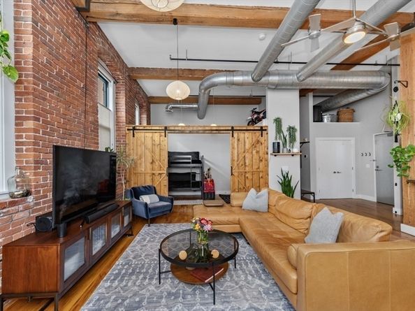 589 Essex St 102, Lynn MA 01901