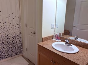 3 Harvest Dr 303, North Andover MA 01845