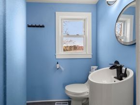 156 Sandwich Rd, Wareham MA 02571