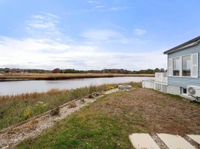 156 Sandwich Rd, Wareham MA 02571