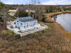 156 Sandwich Rd, Wareham MA 02571