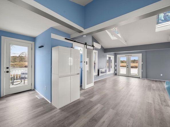 156 Sandwich Rd, Wareham MA 02571