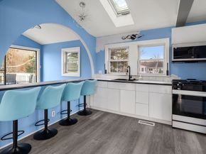 156 Sandwich Rd, Wareham MA 02571