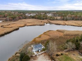 156 Sandwich Rd, Wareham MA 02571