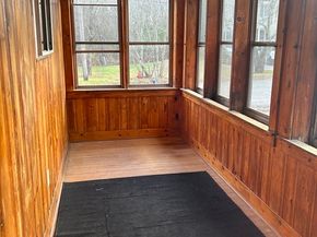 72 Homeward Ave, Uxbridge MA 01569