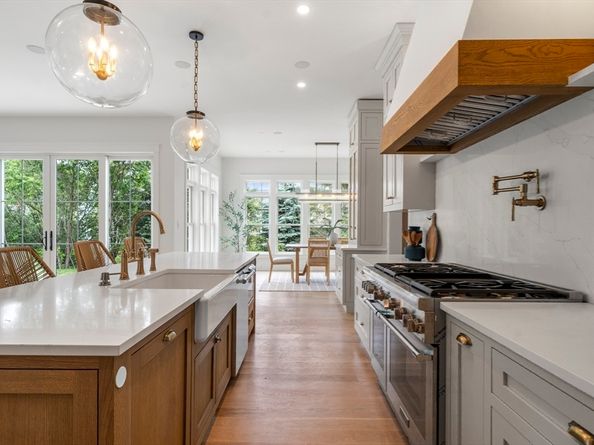 16 Foley Beach Road, Hingham MA 02043