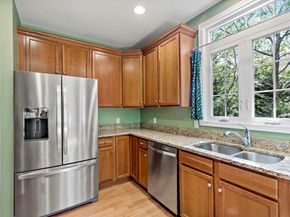 19 Red Leaf, Plymouth MA 02360