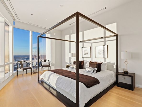 1 Franklin St PH3A, Boston MA 02110