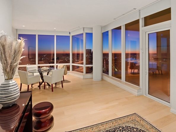 1 Franklin St PH3A, Boston MA 02110