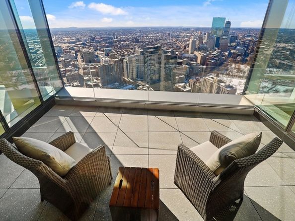 1 Franklin St PH3A, Boston MA 02110