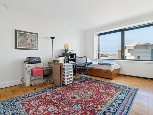 65 East India Row 9B, Boston MA 02110