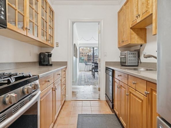 65 East India Row 9B, Boston MA 02110