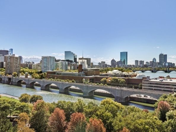 10 Museum Way 1322, Cambridge MA 02141