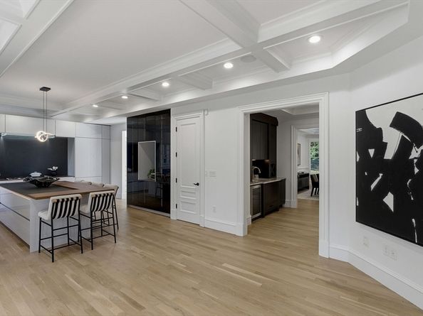 88 Cutler Ln, Brookline MA 02467