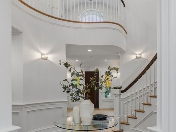 88 Cutler Ln, Brookline MA 02467