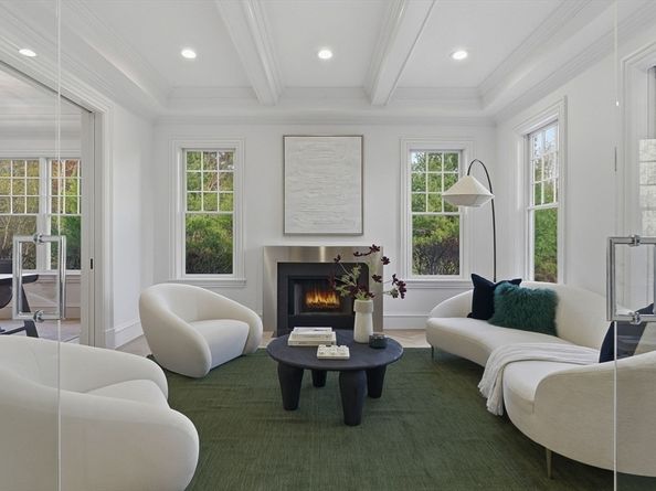 88 Cutler Ln, Brookline MA 02467