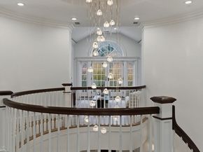 88 Cutler Ln, Brookline MA 02467