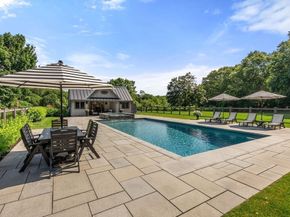 8 Rock Spring Ln, Southborough MA 01772