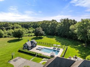 8 Rock Spring Ln, Southborough MA 01772