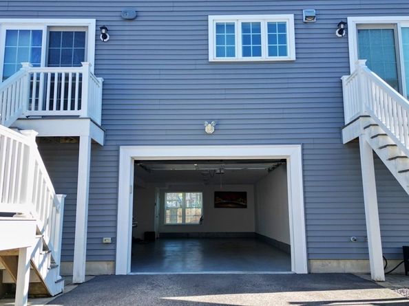 2 Mitchell Ln B, Weymouth MA 02190