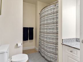 3 Harvest Dr 107, North Andover MA 01845