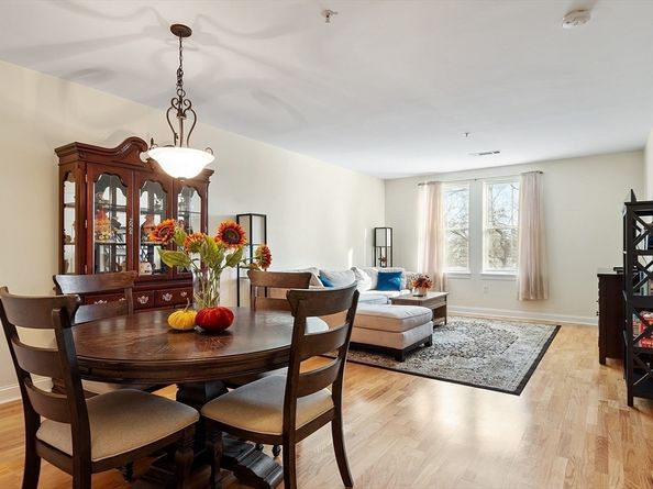 3 Harvest Dr 107, North Andover MA 01845