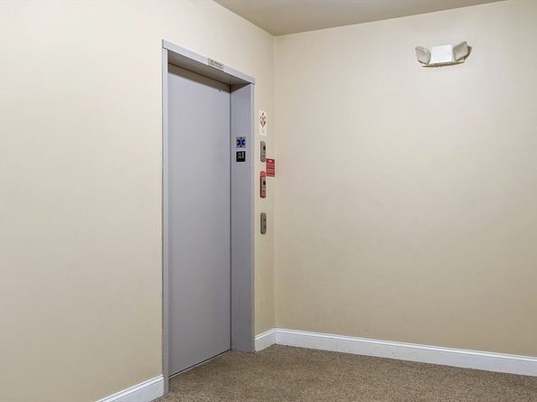 3 Harvest Dr 107, North Andover MA 01845