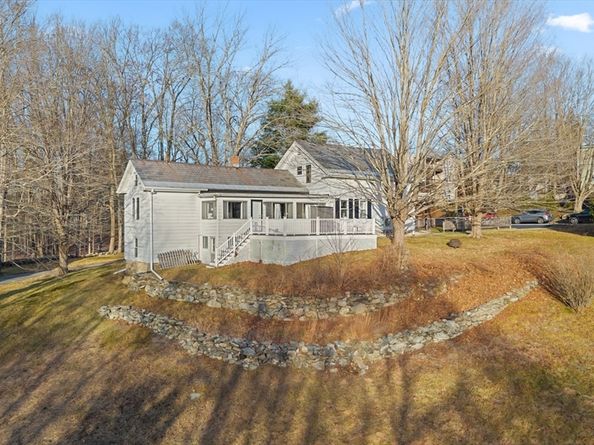 249 Pleasant St, Southbridge MA 01550