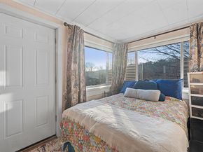 249 Pleasant St, Southbridge MA 01550