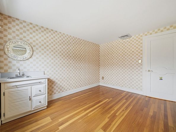 2 Witham Street, Lynnfield MA 01940