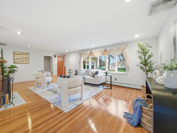 2 Witham Street, Lynnfield MA 01940