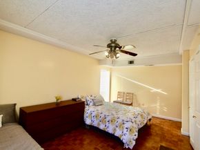 44 Broadlawn Park 22A, Boston MA 02467