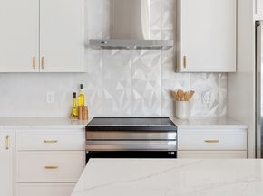 655 Saratoga Street 201, Boston MA 02128