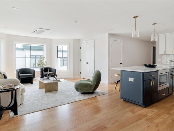655 Saratoga Street 201, Boston MA 02128