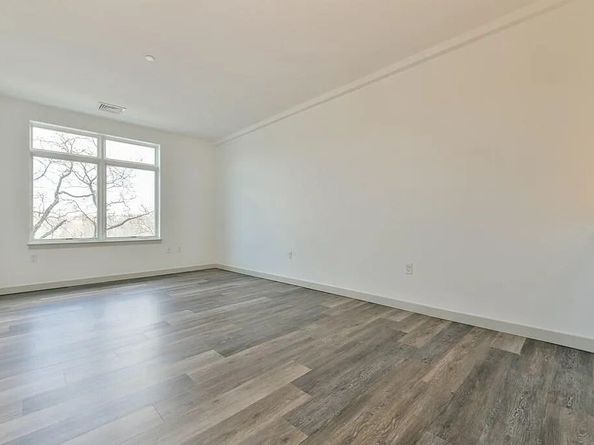 180 Telford St 321, Boston MA 02135