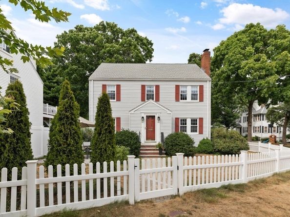 66 Channing Rd 66, Belmont MA 02478