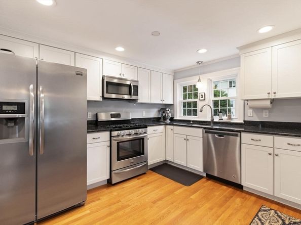 66 Channing Rd 66, Belmont MA 02478