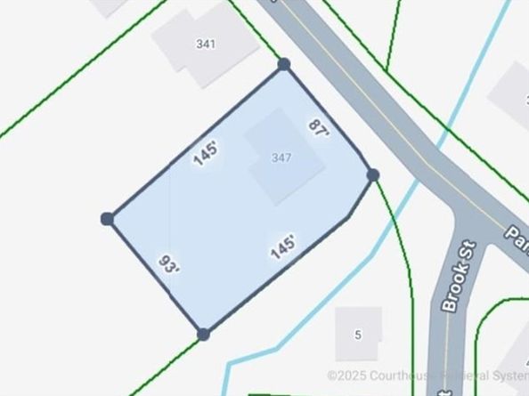 347 Ash St, Reading MA 01867