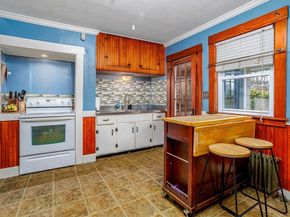 77 Lovewell St, Gardner MA 01440