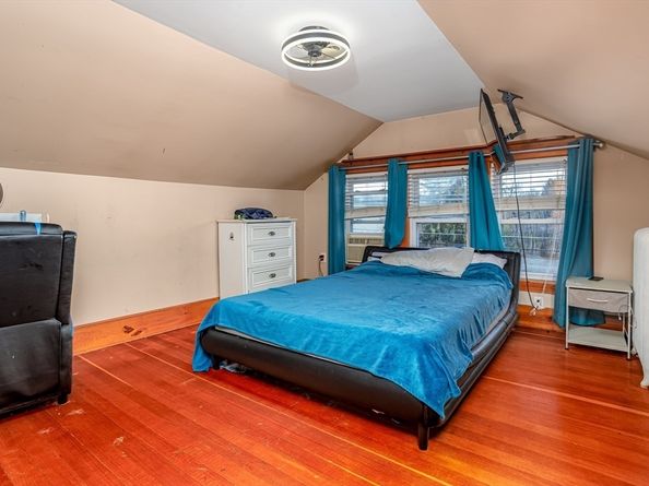 77 Lovewell St, Gardner MA 01440