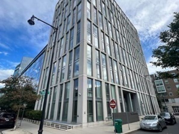 2 Earhart 121, Cambridge MA 02141