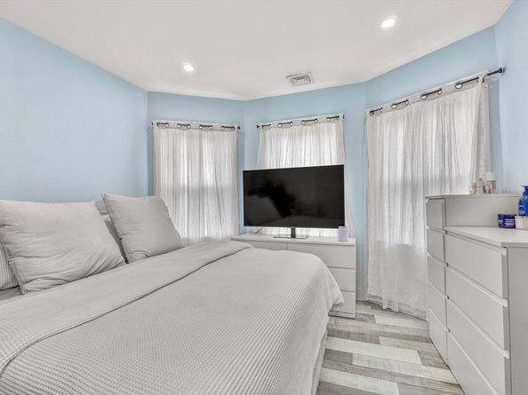 61 Shepton St, Boston MA 02124