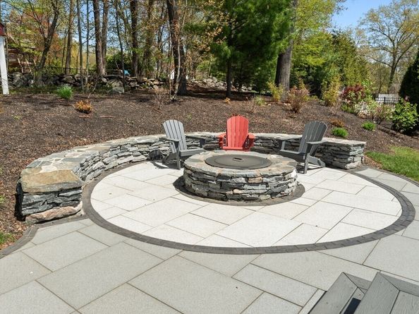 9 Morningside Drive, Shrewsbury MA 01545