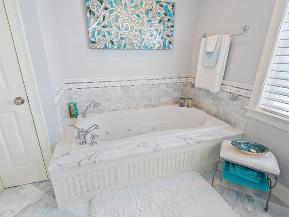 9 Morningside Drive, Shrewsbury MA 01545