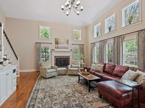 9 Morningside Drive, Shrewsbury MA 01545