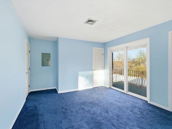 9 Thomas St. C11, Saugus MA 01906