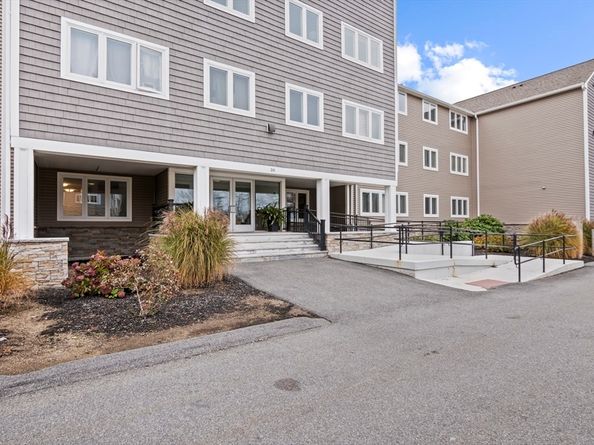 38 Dunham Road 201, Beverly MA 01915